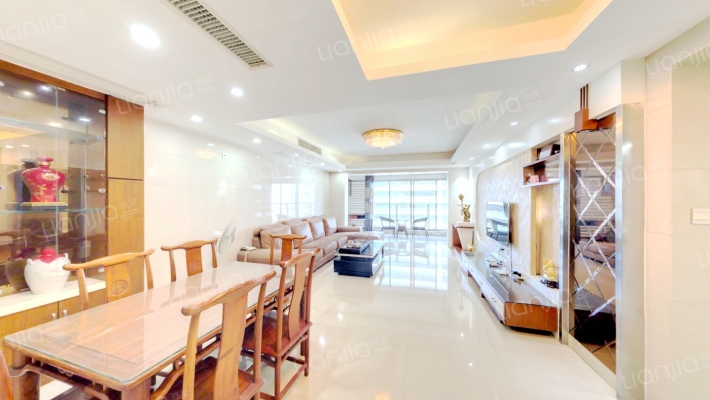 君临宝邸二手房实景图