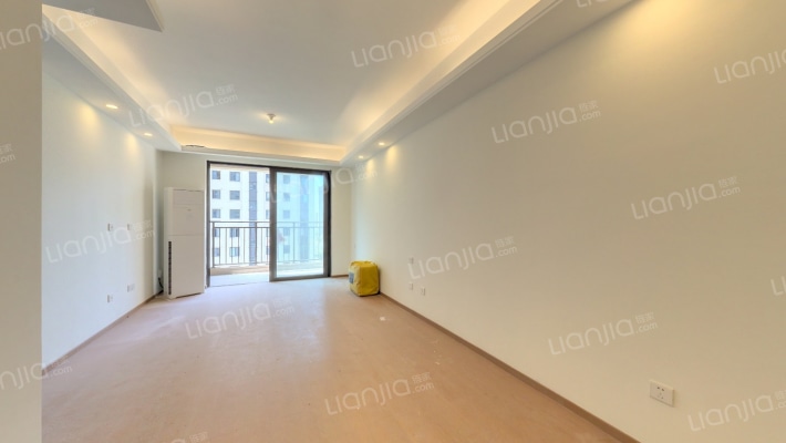 悦峰府二手房实景图