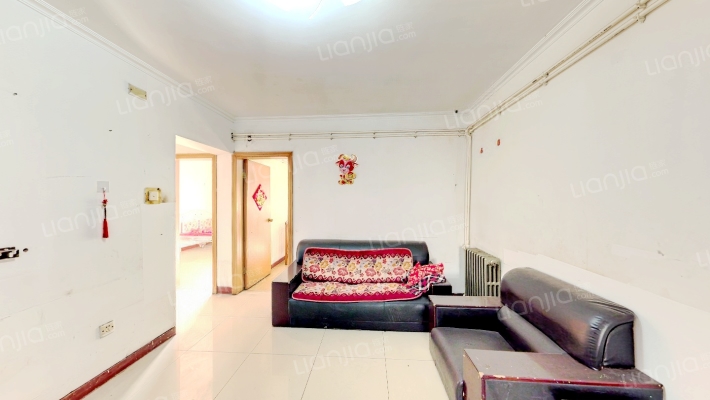 石铁三十二宿舍二手房实景图