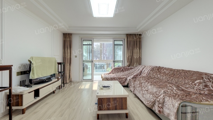 万里名轩二手房实景图