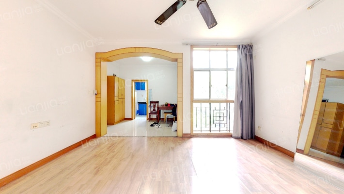 温馨苑CD区二手房实景图