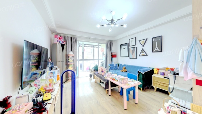 荣振馨苑二手房实景图