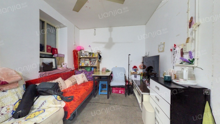 南小巷63号院二手房实景图