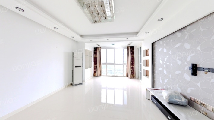 铂领公馆二手房实景图