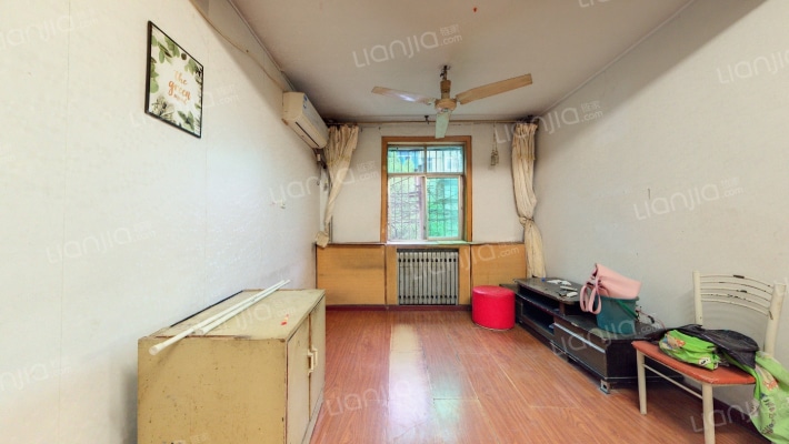 西铁华清住宅小区二手房实景图