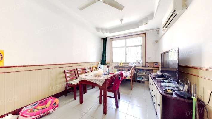 工人路184号院二手房实景图