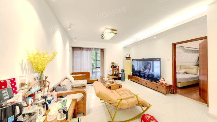 万科城市高尔夫花园二手房实景图