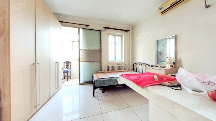 新源西里东街二手房实景图