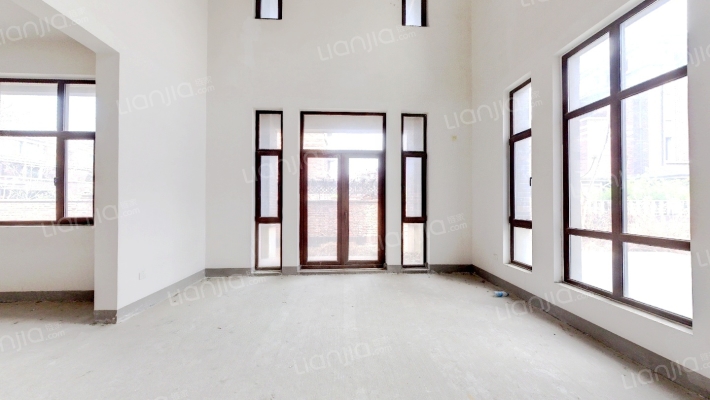 中海国际公园城鸣湖苑二手房实景图