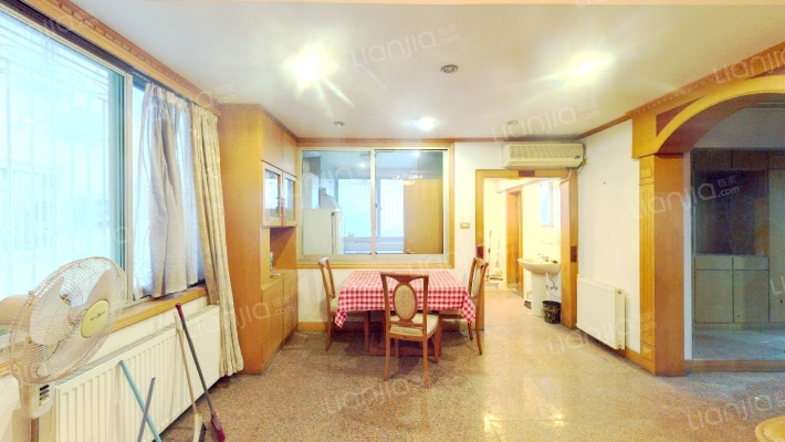 琥珀山庄人行宿舍二手房实景图