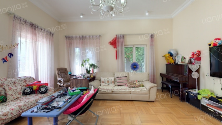 MOMA万万树二手房实景图