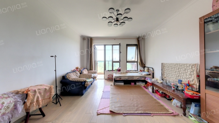 陆港金海岸二手房实景图