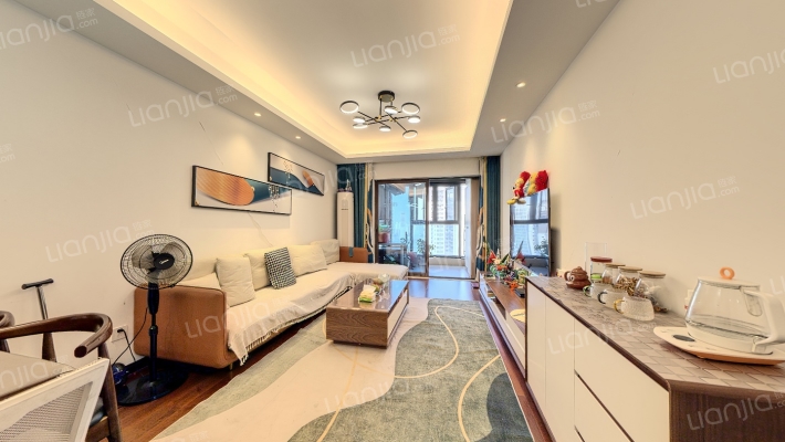 万科翡翠公园二手房实景图