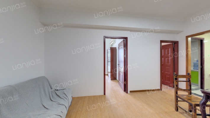 新青年公寓二手房实景图