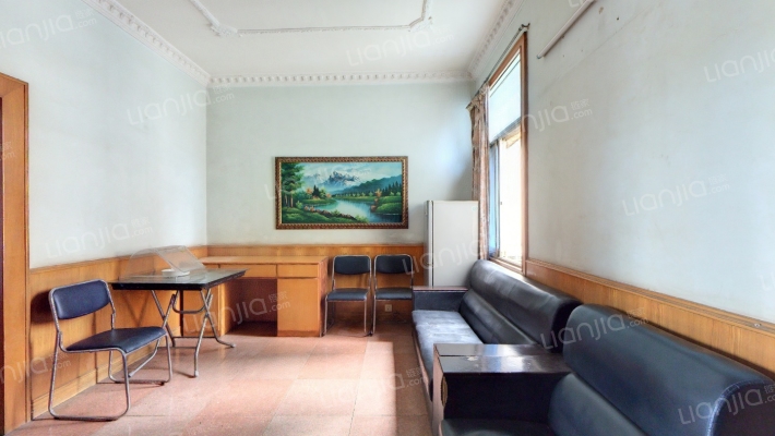 邮局宿舍二手房实景图