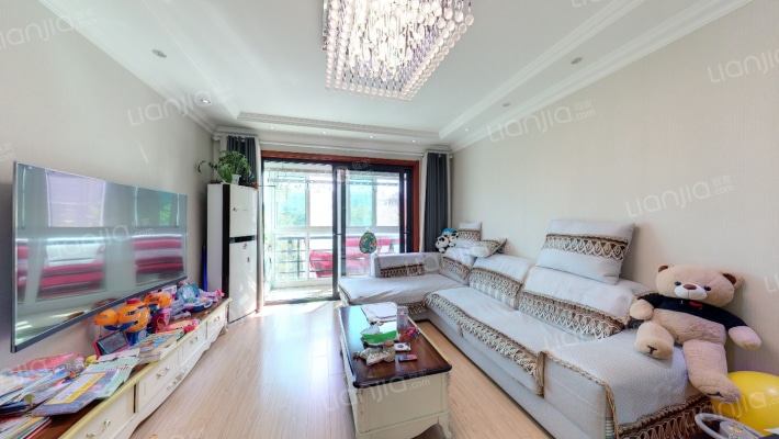 恒辉翡翠花园二手房实景图