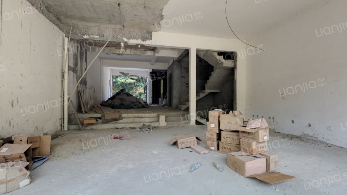 麓湖半山一期二手房实景图