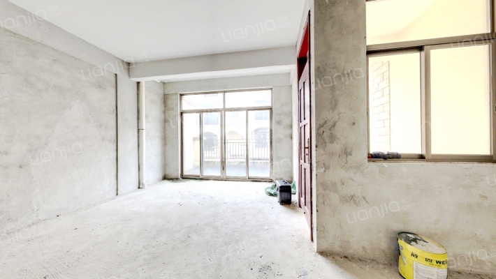 龍基雅墅二手房实景图