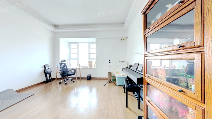 万科主场二手房实景图