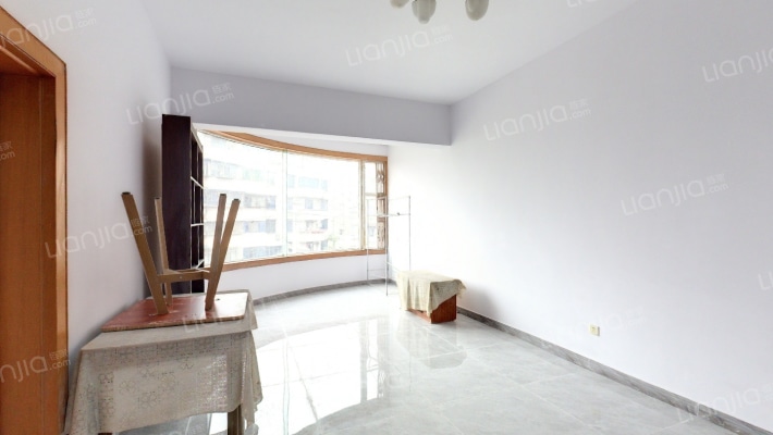 新驿步行街29号二手房实景图