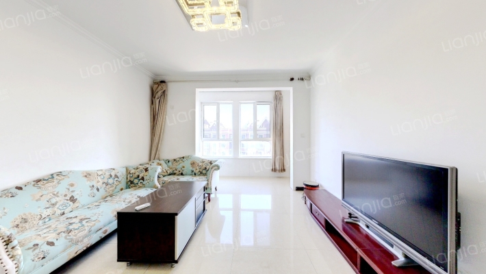 英伦湾二手房实景图