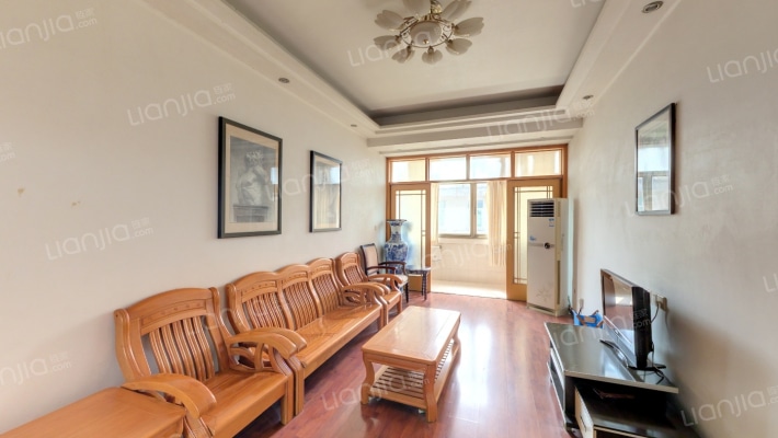 省发改委宿舍二手房实景图