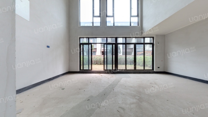 江山樾璞墅二手房实景图