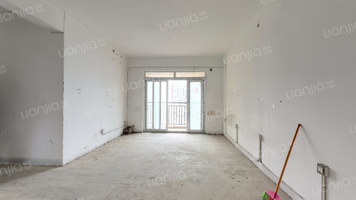 奥园盘龙壹号雅典苑二手房实景图