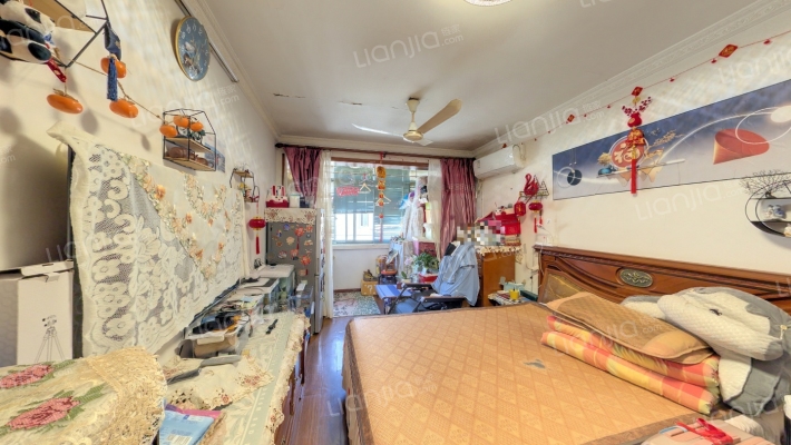 平型关路300弄二手房实景图