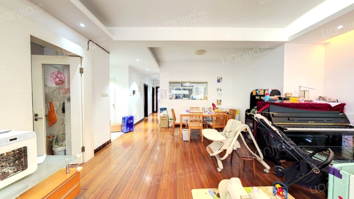 城市之光二手房实景图