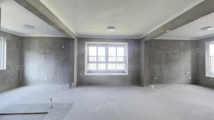 新兴岚湾三期西区二手房实景图