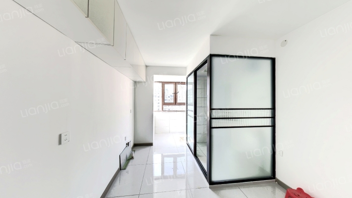 崇东三小区二手房实景图