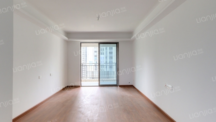 鸿海城二手房实景图