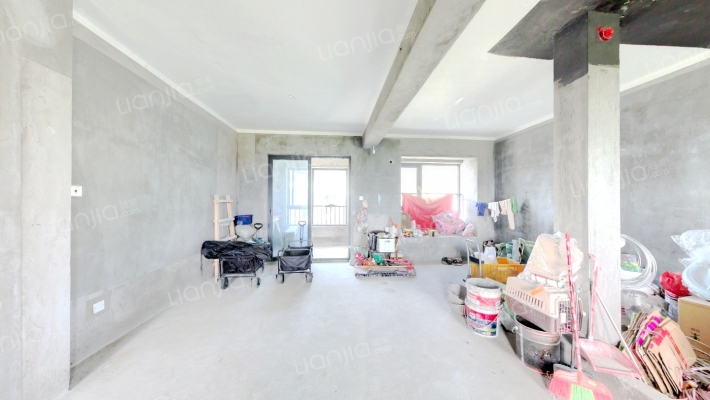 国贸上江原墅二手房实景图