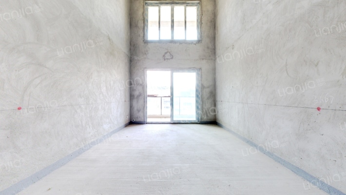 新鸥鹏拉菲公馆D区二手房实景图