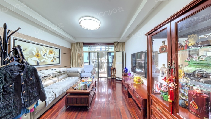 嘉杰国际广场(公寓)二手房实景图