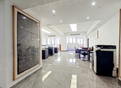 整租·日盛.白鹤公馆 6室1厅 东南/南_日盛.白鹤公馆租房