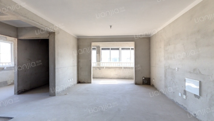 珑翠芳庭二手房实景图