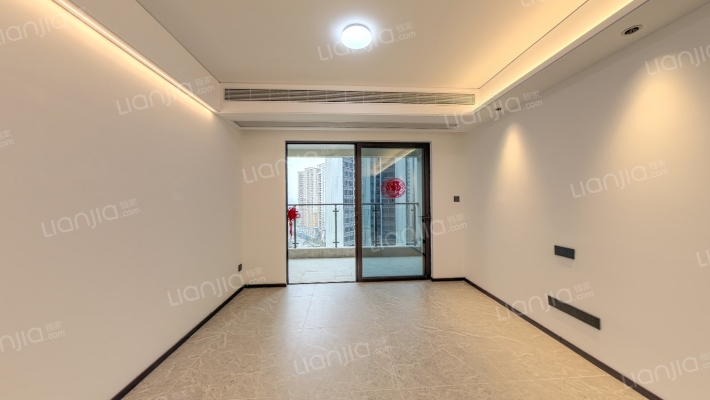 卓越蔚蓝领秀二手房实景图