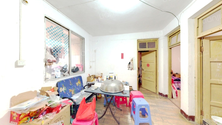 亚峰社区二手房实景图