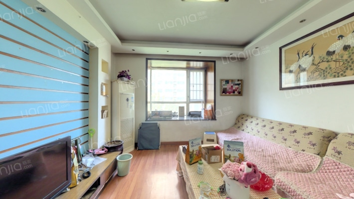 四月天小区二手房实景图