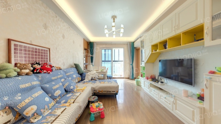 万科主场二手房实景图