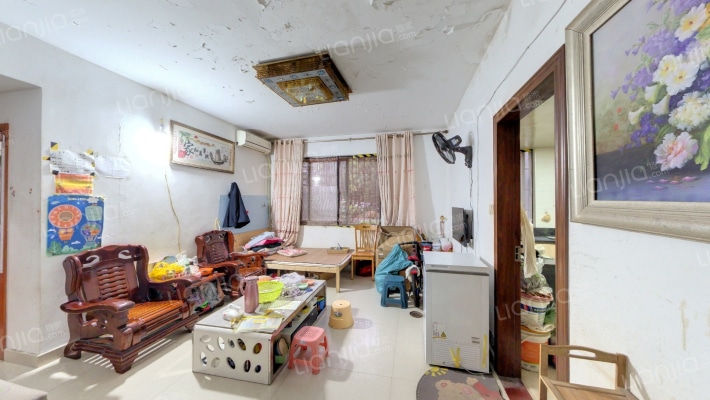 屿浦新苑南区二手房实景图