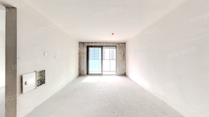 融创江岸臻园二手房实景图