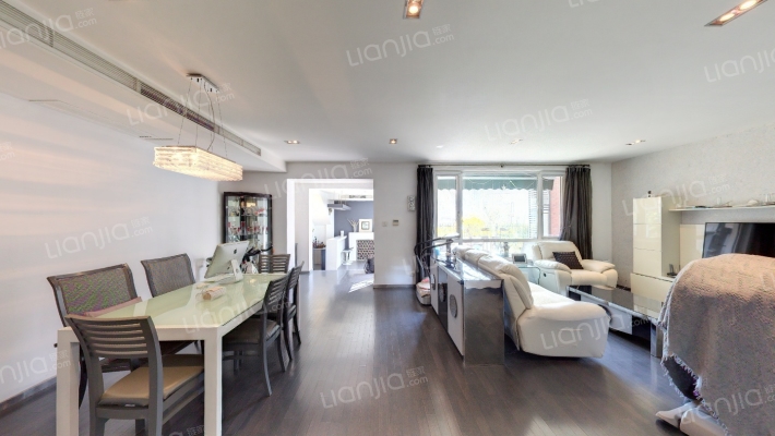 万科水晶城依云园二手房实景图