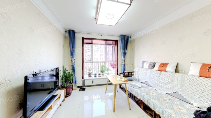 荣御府二手房实景图