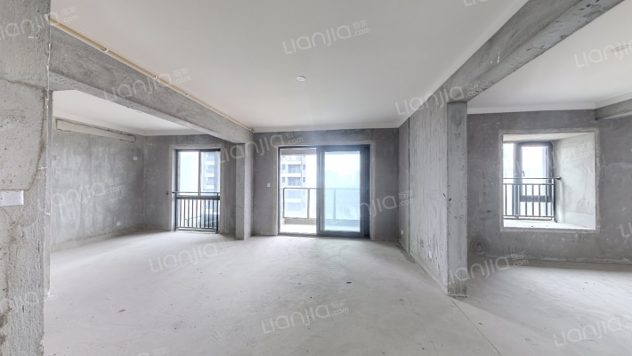 锦虹湾花苑二手房实景图