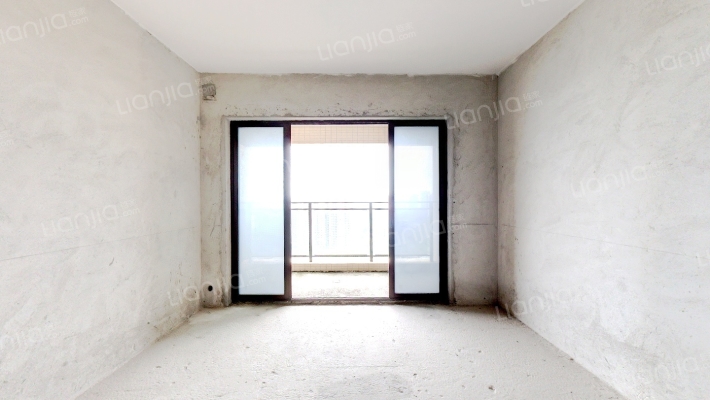 港航华庭二手房实景图