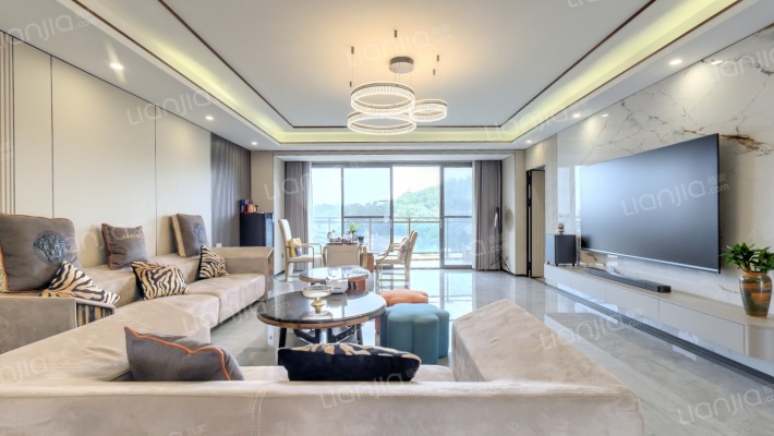 白云堡豪苑二手房实景图