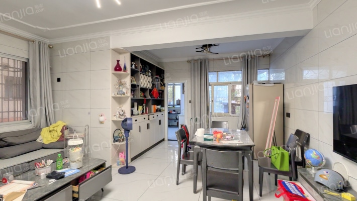 礼步湖大道658弄二手房实景图